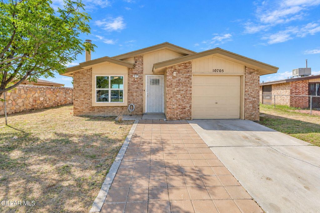 10705 RHYOLITE Drive, El Paso, TX 79924
