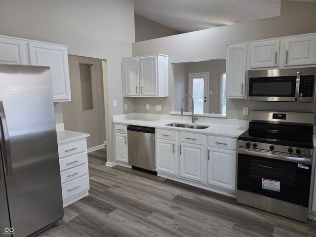 7438 Deville Court, Indianapolis, IN 46256