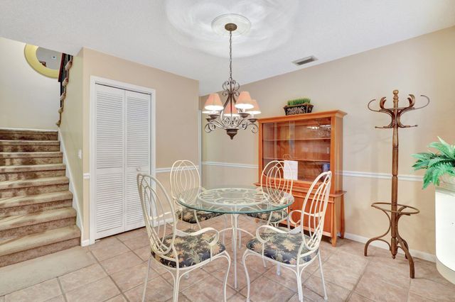 1558 Shaker Circle, Wellington, FL 33414