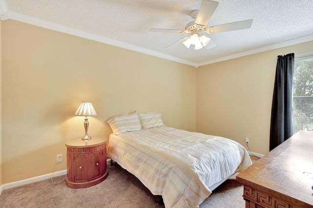 1558 Shaker Circle, Wellington, FL 33414