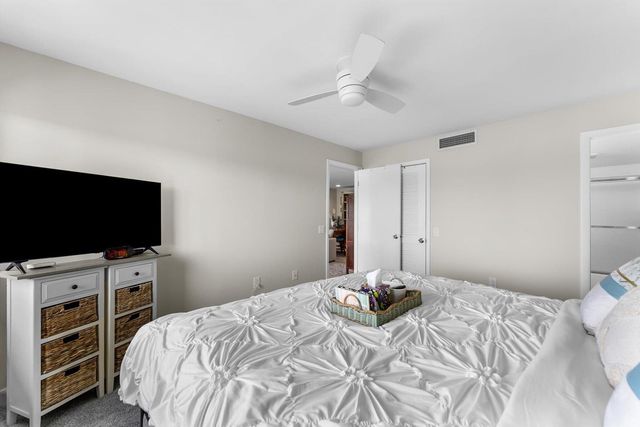 4266 Deste Court 302, Lake Worth, FL 33467