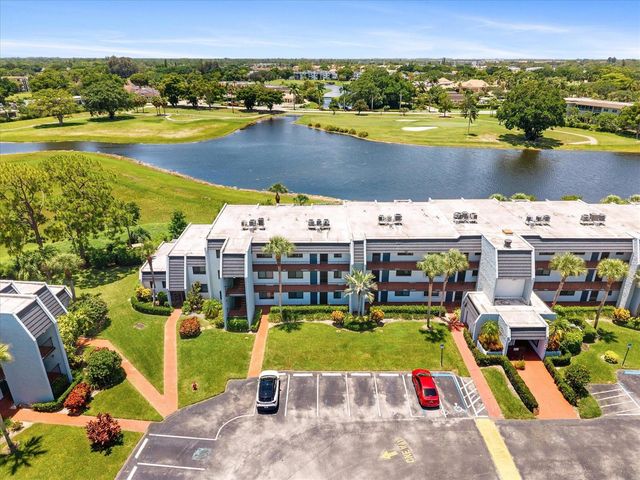 4266 Deste Court 302, Lake Worth, FL 33467