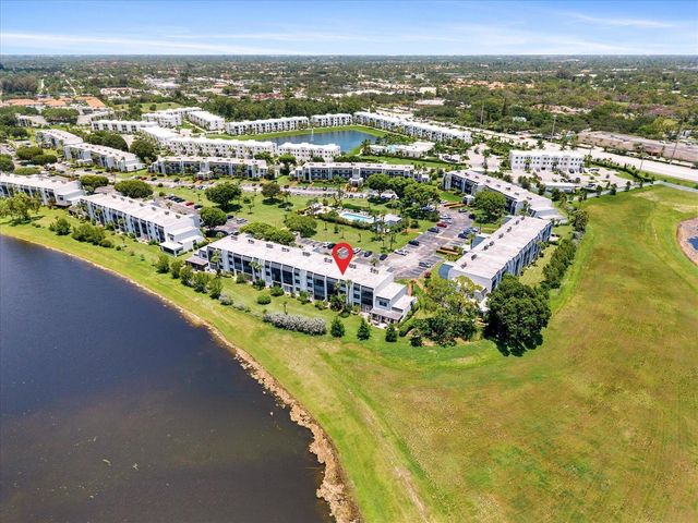 4266 Deste Court 302, Lake Worth, FL 33467