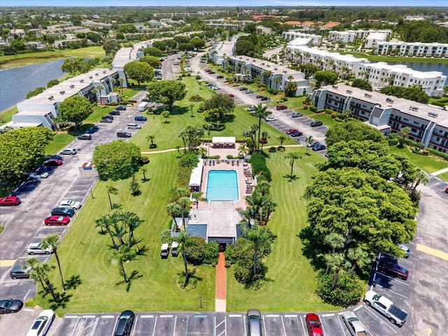 4266 Deste Court 302, Lake Worth, FL 33467