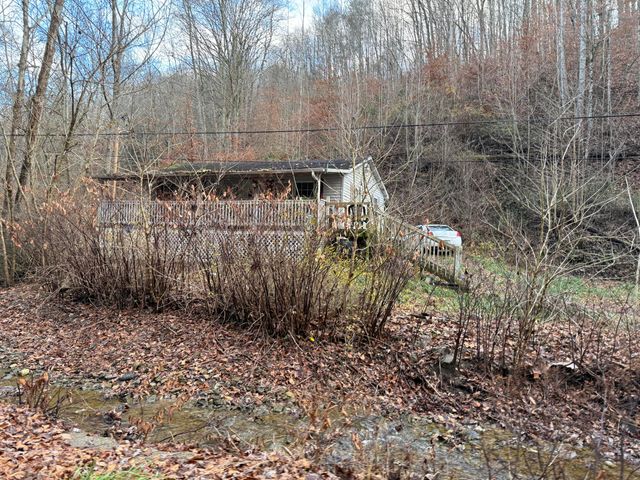 556 Blaines Branch Road, Beattyville, KY 41311