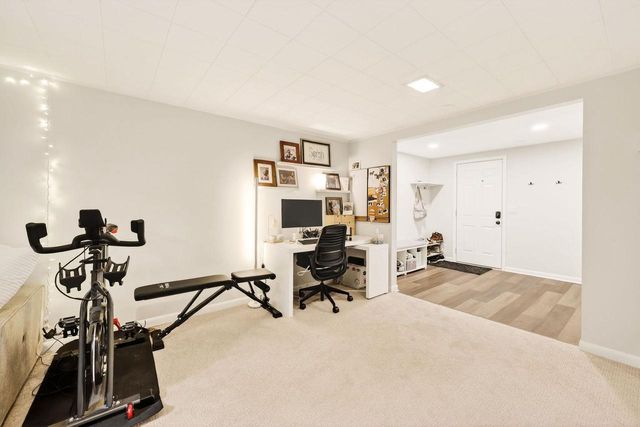 3533 Heather Crest, Madison, WI 53705
