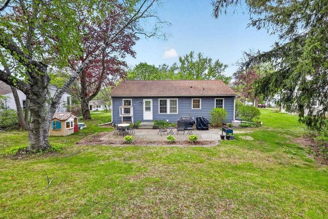 3533 Heather Crest, Madison, WI 53705