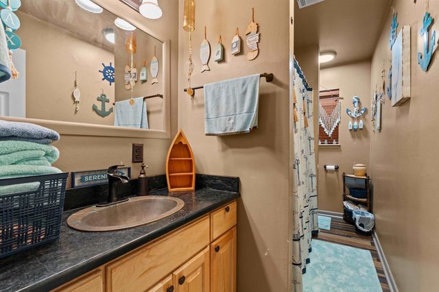 226 County Rd 184, Carthage, TX 75633