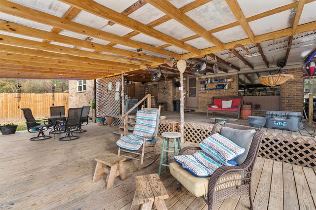 226 County Rd 184, Carthage, TX 75633