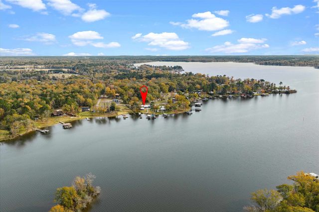 226 County Rd 184, Carthage, TX 75633