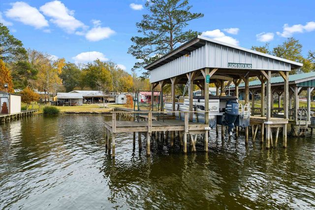 226 County Rd 184, Carthage, TX 75633