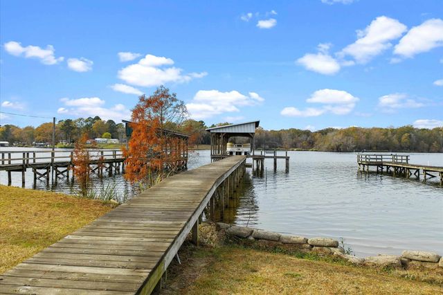 226 County Rd 184, Carthage, TX 75633