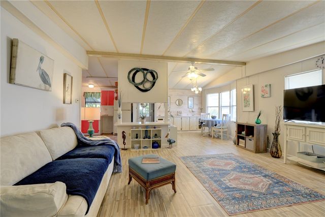 9845 61st Parkway, Sebastian, FL 32958