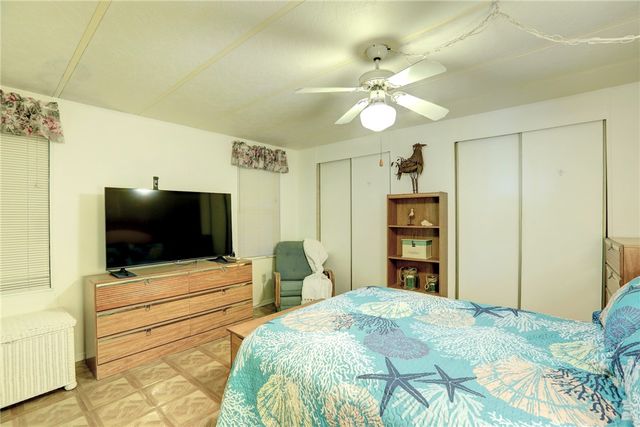 9845 61st Parkway, Sebastian, FL 32958