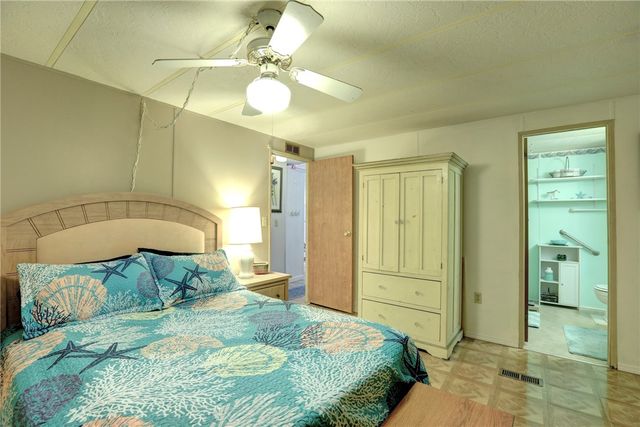 9845 61st Parkway, Sebastian, FL 32958