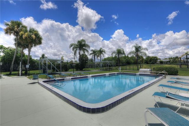 9845 61st Parkway, Sebastian, FL 32958