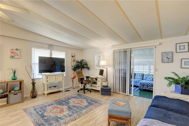 9845 61st Parkway, Sebastian, FL 32958