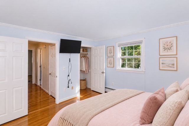 14 Cunningham Dr, Framingham, MA 01701