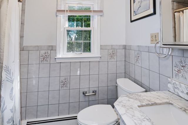 14 Cunningham Dr, Framingham, MA 01701