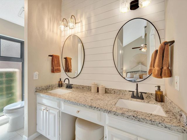 16570 Space Center Boulevard, Houston, TX 77058
