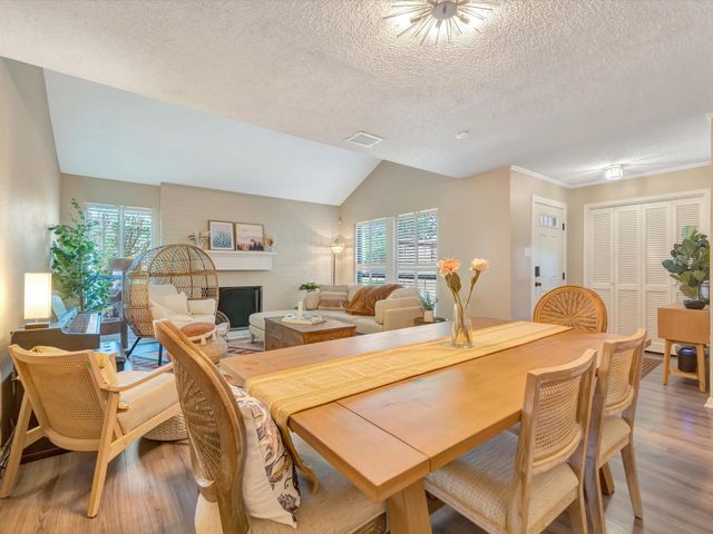16570 Space Center Boulevard, Houston, TX 77058
