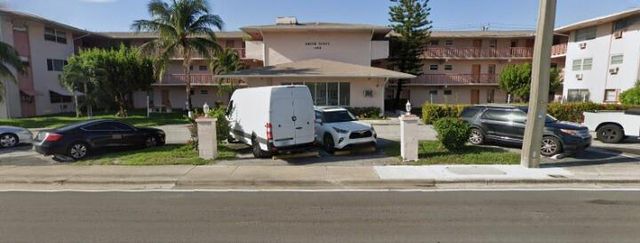 1480 E Sample Road 207, Pompano Beach, FL 33064