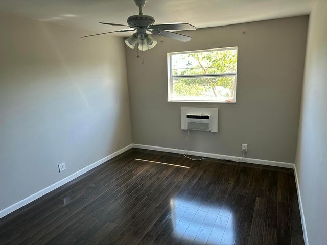 1480 E Sample Road 207, Pompano Beach, FL 33064