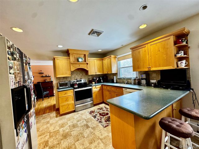 146 Wood Street, Mahopac, NY 10541