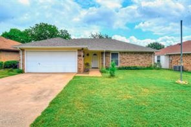 3804 Memphis Lane, Fort Worth, TX 76133