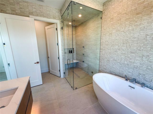 519 ROUNTREE DRIVE, Longboat Key, FL 34228