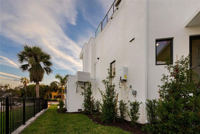 519 ROUNTREE DRIVE, Longboat Key, FL 34228