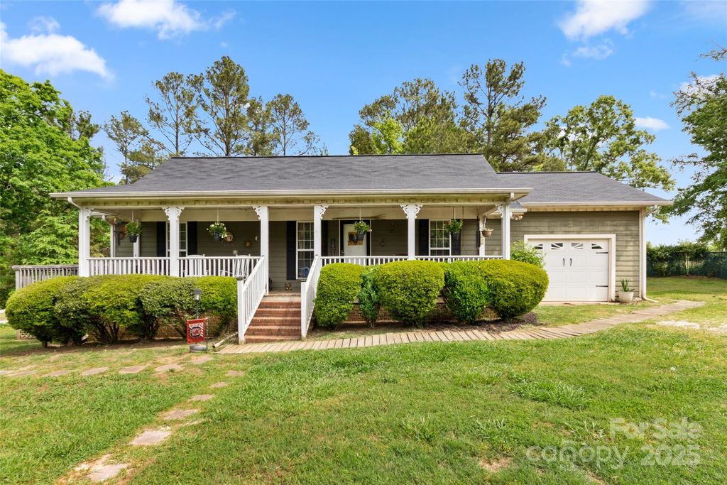 658 Rock Hill Highway, Lancaster, SC 29720