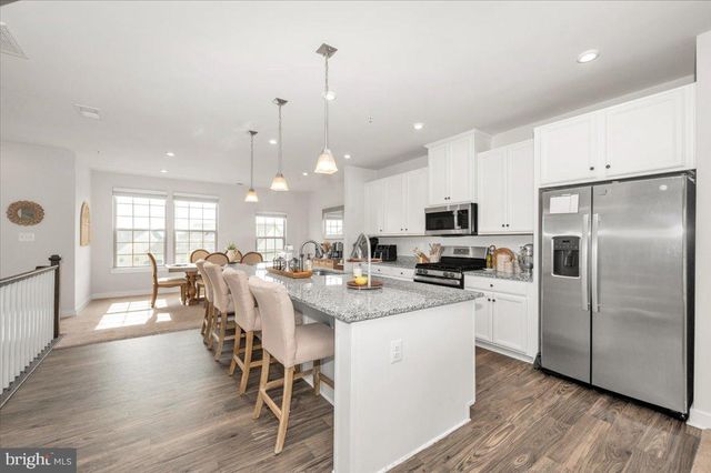 5965 DUVEL ST, Ijamsville, MD 21754