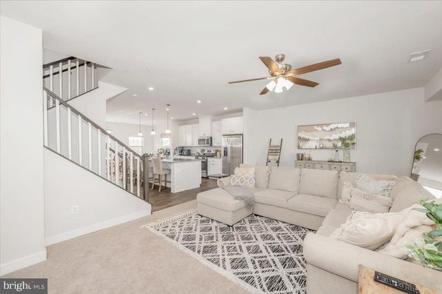 5965 DUVEL ST, Ijamsville, MD 21754