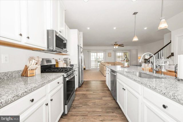 5965 DUVEL ST, Ijamsville, MD 21754