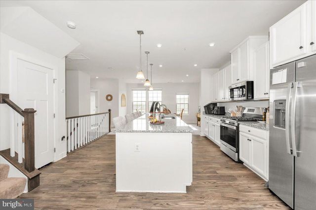 5965 DUVEL ST, Ijamsville, MD 21754