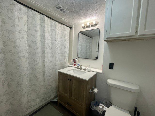 1745 Crest Grove Drive, Arlington, TX 76012