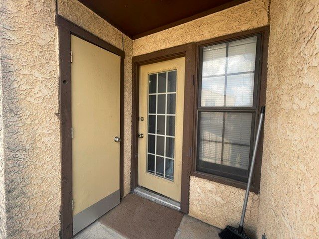 1745 Crest Grove Drive, Arlington, TX 76012