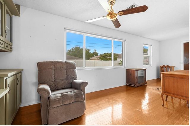 1006 DE LEO DRIVE, Sarasota, FL 34243