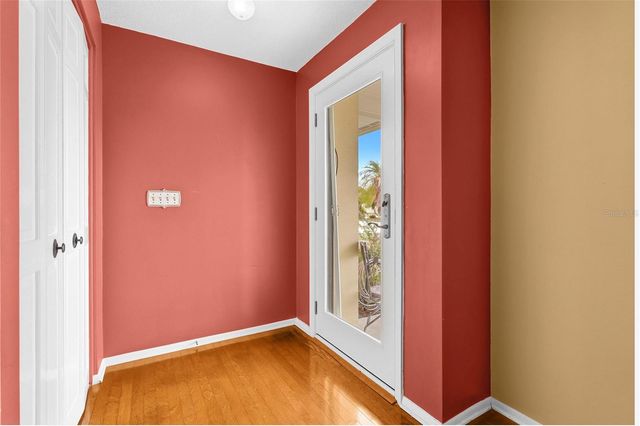 1006 DE LEO DRIVE, Sarasota, FL 34243