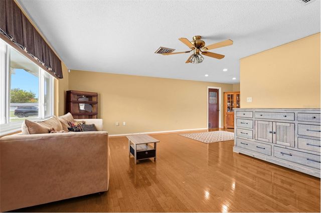 1006 DE LEO DRIVE, Sarasota, FL 34243
