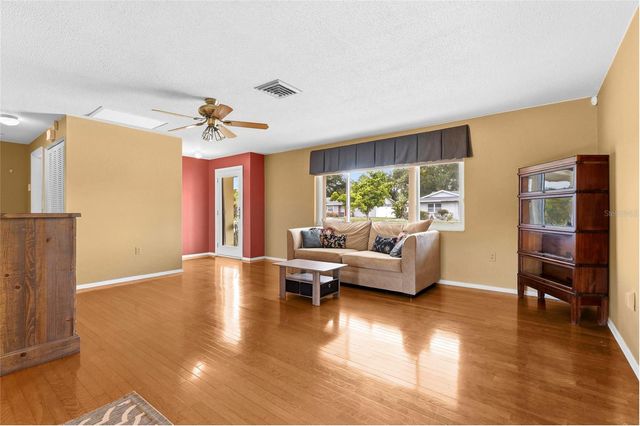 1006 DE LEO DRIVE, Sarasota, FL 34243
