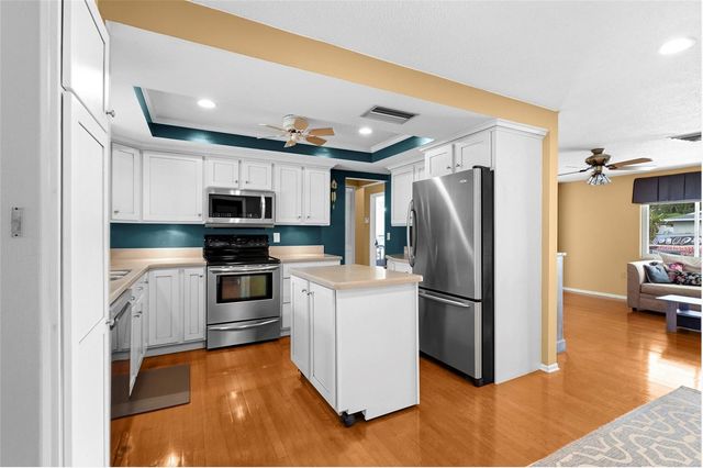 1006 DE LEO DRIVE, Sarasota, FL 34243