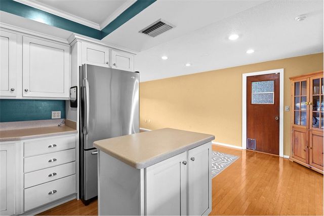 1006 DE LEO DRIVE, Sarasota, FL 34243
