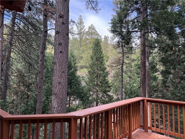 27334 Pinewood Drive, Lake Arrowhead, CA 92352