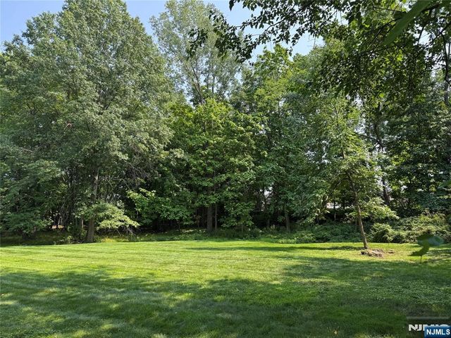 485 Saddle River Road 18, Saddle Brook, NJ 07663