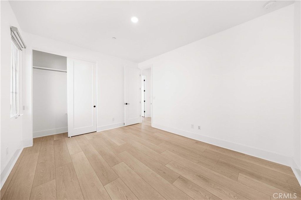 Image 36 of property listing at 217 Piazza, Irvine, CA 92602