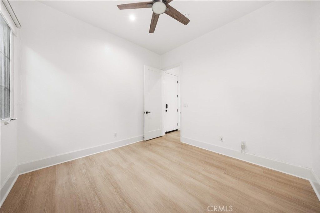 Image 43 of property listing at 217 Piazza, Irvine, CA 92602