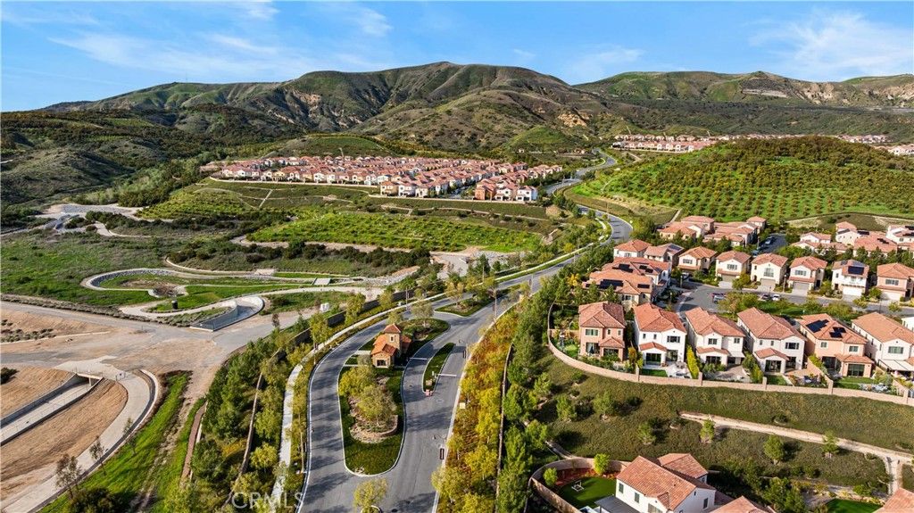 Image 51 of property listing at 217 Piazza, Irvine, CA 92602