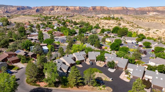 397 Ridge Circle Dr Apt 8, Grand Junction, CO 81507